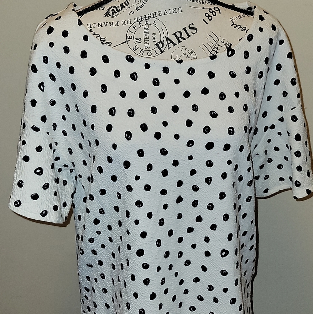 Dotted cute top